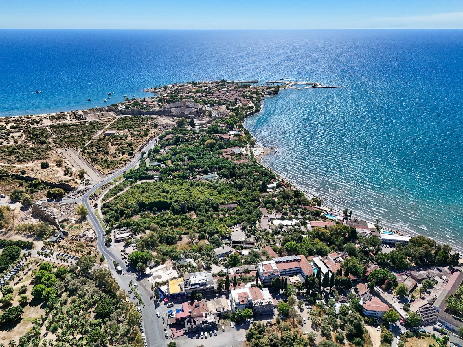 Side Castle Beach Hotel ve Side kıyısı